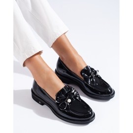 W. Potocki Lakierowane półbuty damskie z kokardą Potocki czarne 1