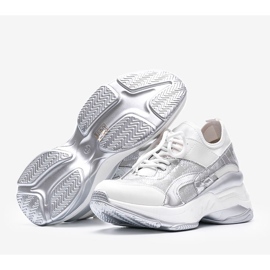 Biało srebrne sneakersy na grubej podeszwie Lea białe 3