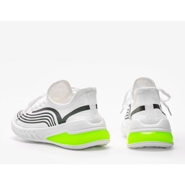 Białe wsuwane obuwie sportowe z holograficznym wzorem Delaney 1