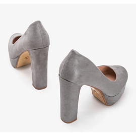 Szare wysokie czółenka na platformie Aisha 1