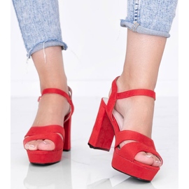 Czerwone sandały na słupku Kimmie 1