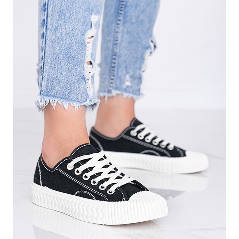 Czarne trampki damskie na grubej podeszwie Nolita 1