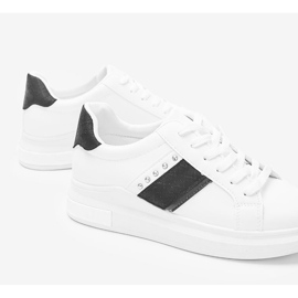Biało czarne sneakersy z ćwiekami Sashell białe 2