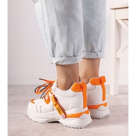 Biało pomarańczowe sneakersy z podwójnym wiązaniem One Chance białe 1