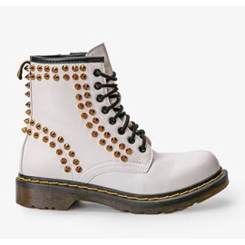 Białe workery z ćwiekami Marten 2