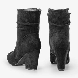 Czarne botki na słupku Lines 1