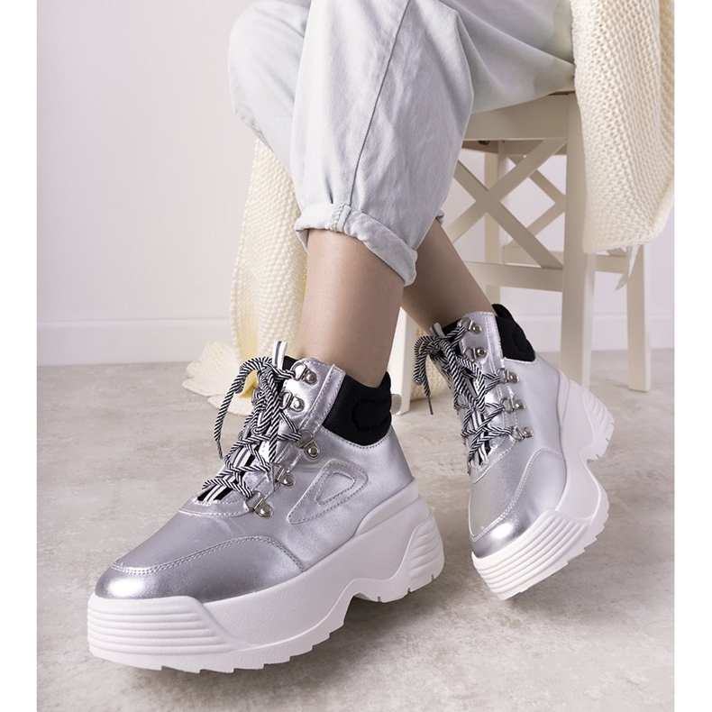 Srebrne sneakersy na wysokiej podeszwie Eloquence srebrny 1