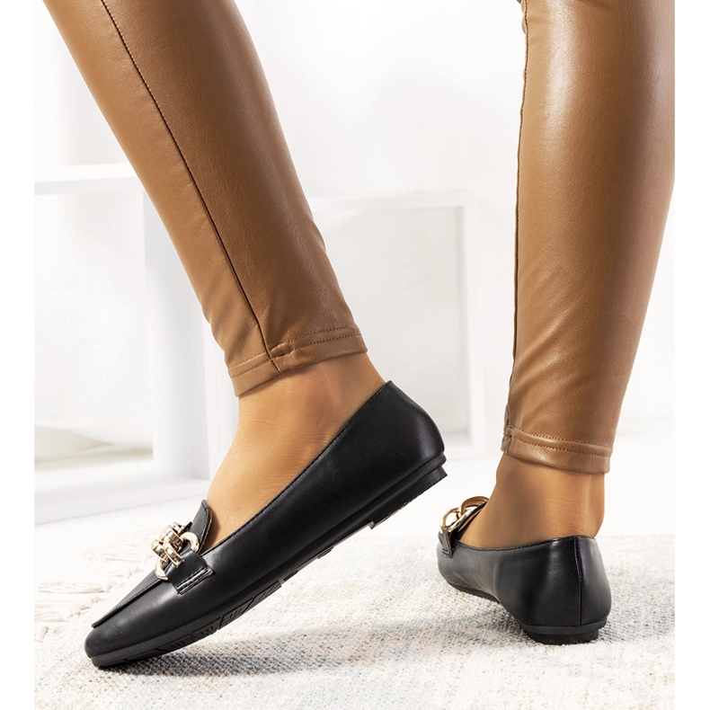 Czarne mokasyny z łańcuchem Tillison 1