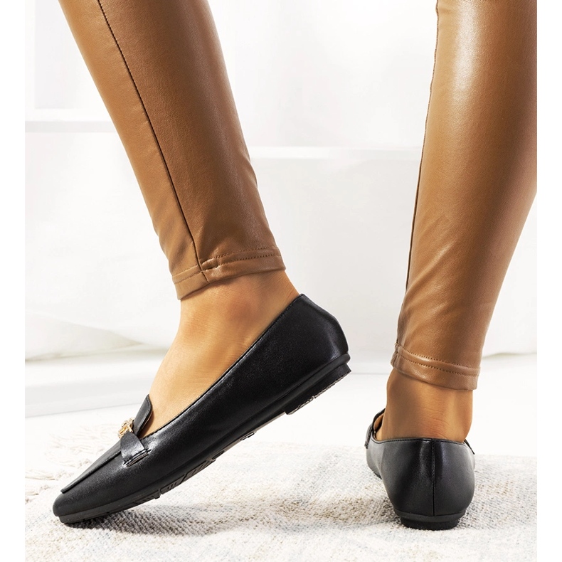 Czarne mokasyny z kwadratowym noskiem Milder 1