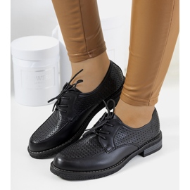 Czarne oksfordki ażurowe Edda 1