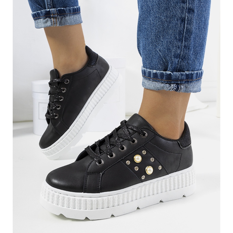 Czarne sneakersy na platformie Ileana 1