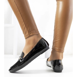 Czarne mokasyny lakierowane Poppy 2