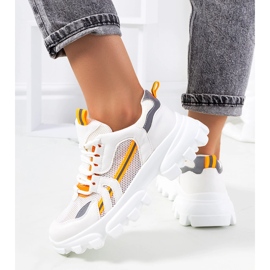 Białe sneakersy damskie Bernier 3