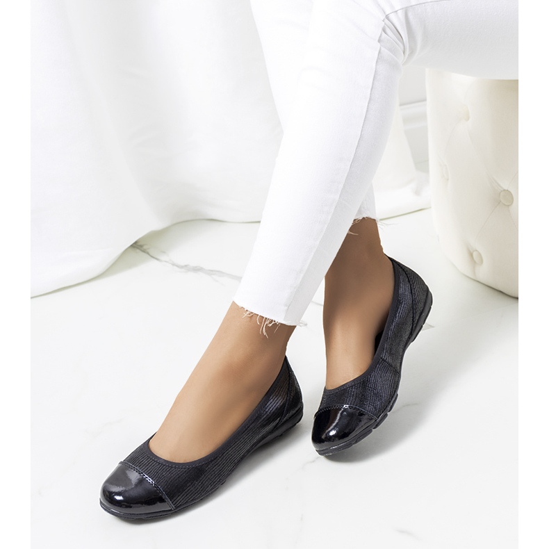 Czarne skórzane baleriny Nerena 1