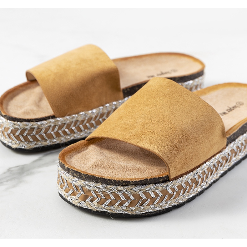 Brązowe klapki na korkowej podeszwie Bonython 2