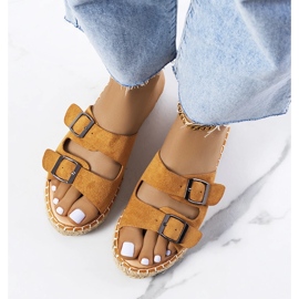 Brązowe klapki damskie Finnan 2