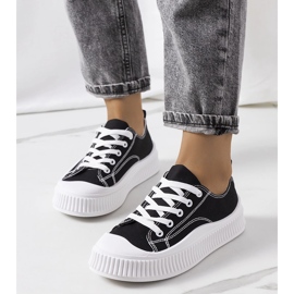 Czarne trampki na platformie Chovka 1