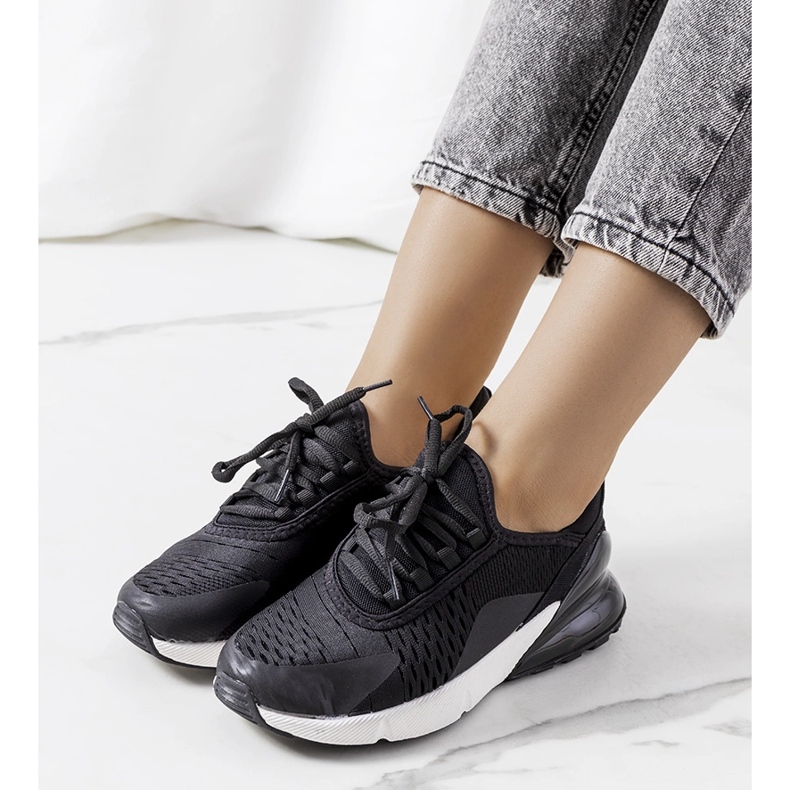 Czarne sneakersy sportowe Sint 1