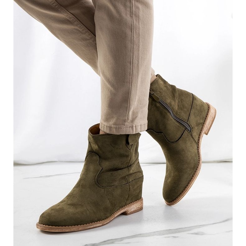 Zielone botki na krytym koturnie Hunjet 1