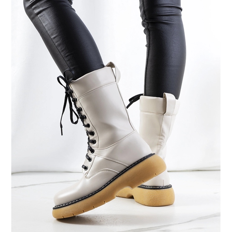 Beżowe botki typu glany Redel beżowy 1