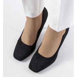 Czarne czółenka na szpilce Coxi 1