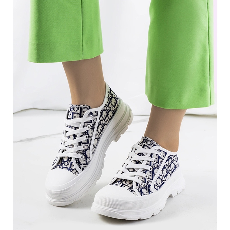 Białe trampki na platformie Valida 1