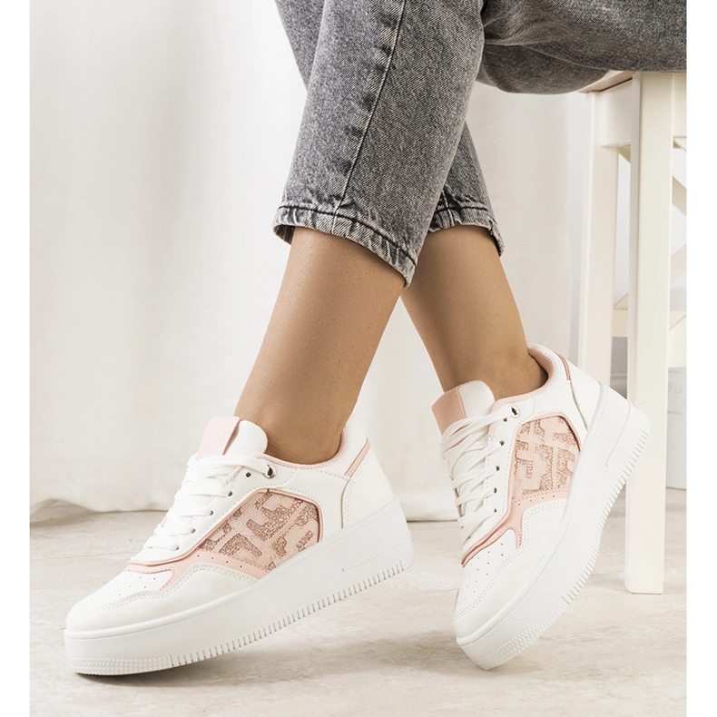 Różowe sneakersy na platformie Coronel białe 1