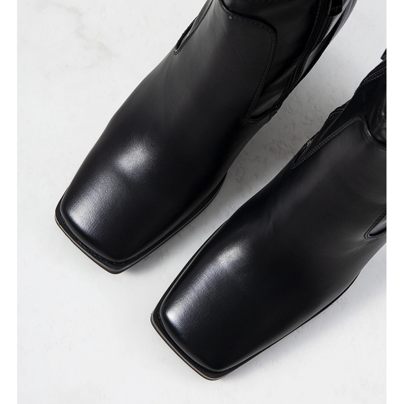 Czarne botki na obcasie Panucci 2