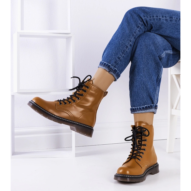 Brązowe botki typu glany Narfolk 1