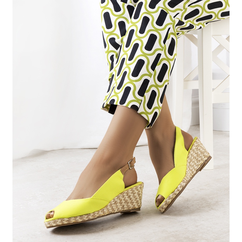 Zielone sandały na koturnie Gonca 2