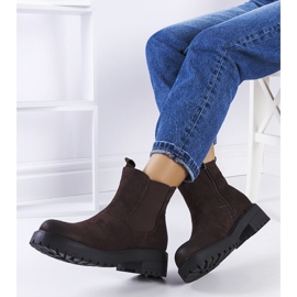 Brązowe botki eko-zamsz Ecrin 1