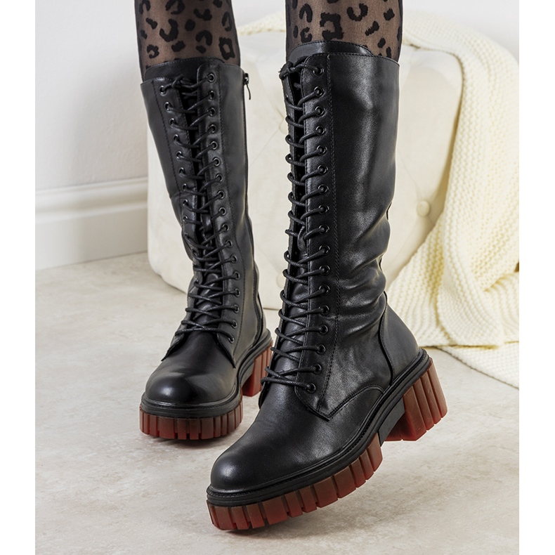 Czarne traperki Abril 1