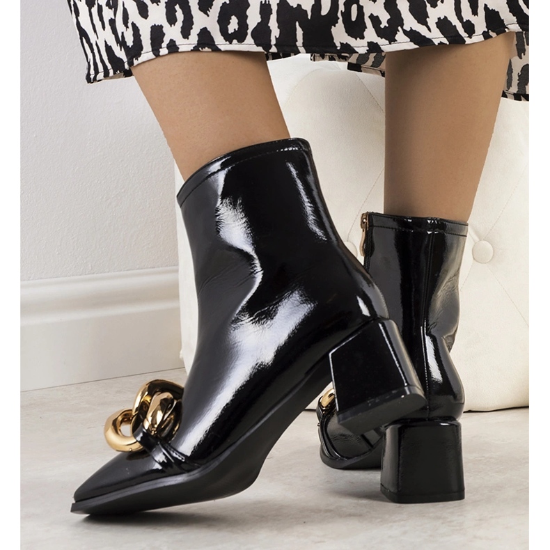 Czarne lakierowane botki Milanel 1