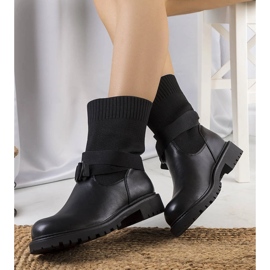 Czarne botki z elastyczną cholewką Ricky 1