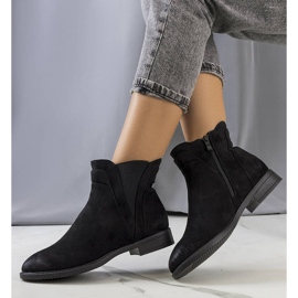 PA1 Czarne botki ocieplane Munira 1