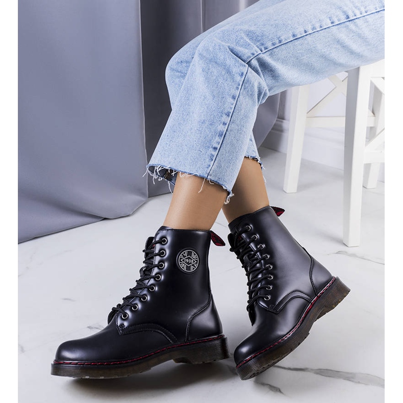 Czarne ocieplane botki LCJ-22-31-1437LA Lee Cooper 1