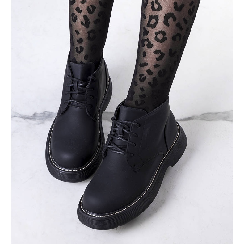 PA1 Czarne botki ocieplane Savino 1