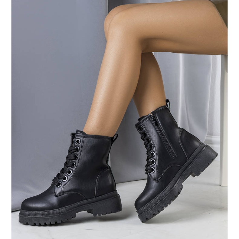 Evento Czarne ocieplane botki Jolene 1