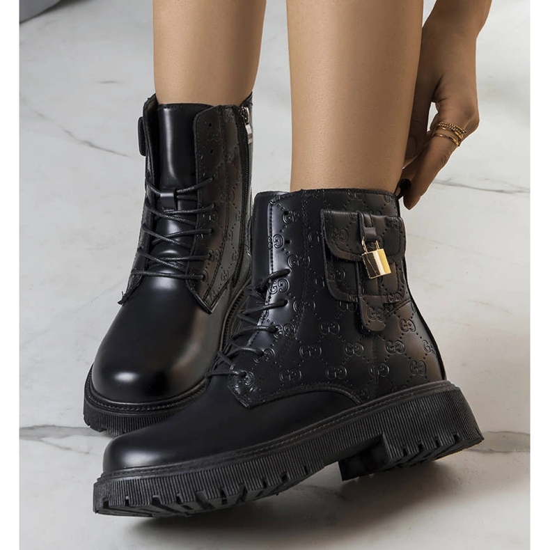 Czarne ocieplane traperki Coal 1