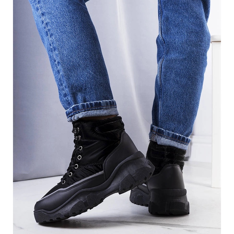 Czarne ocieplane botki Rimu 1