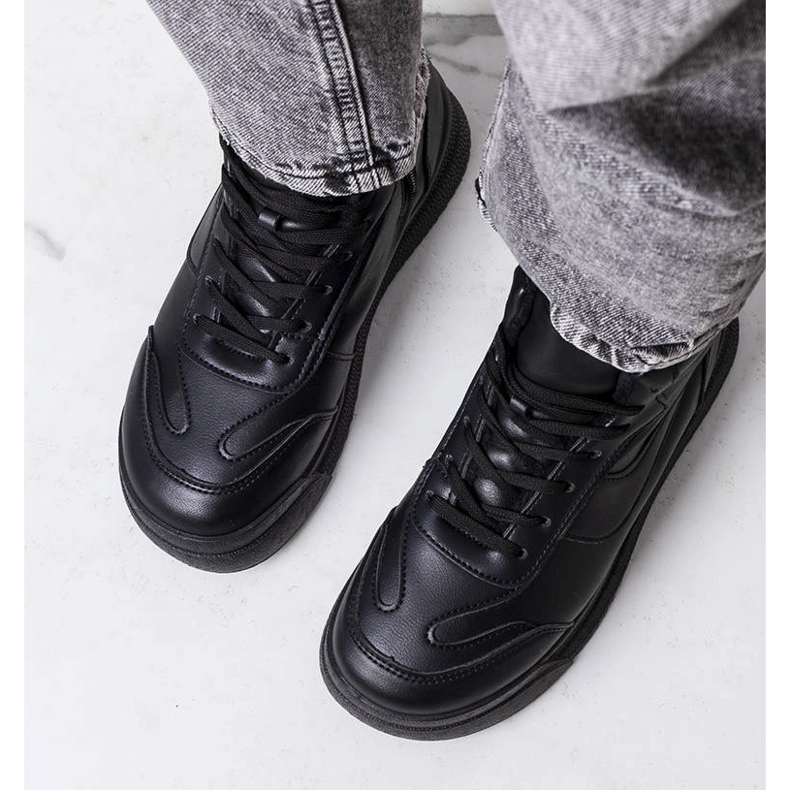 Czarne ocieplane sneakersy Korti 1