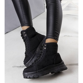 Czarne ocieplane botki Isaias 1
