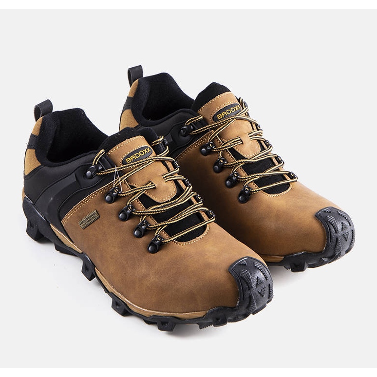 Brązowe ocieplane trapery Bamroks beżowy 1