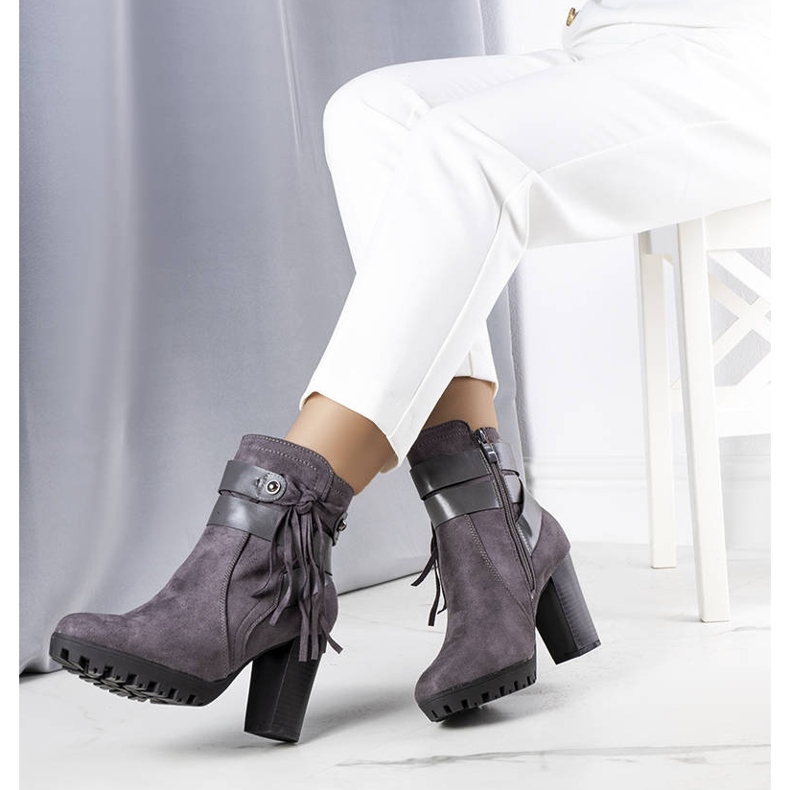 BM Szare ocieplane botki na słupku Rayan 1