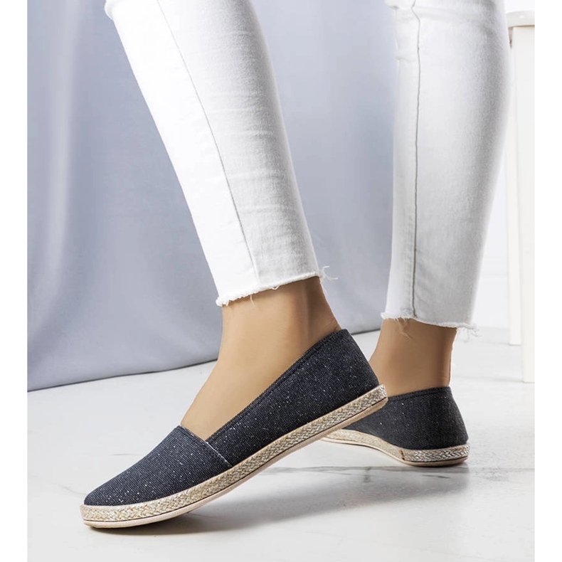 Czarne espadryle damskie Amiral 1