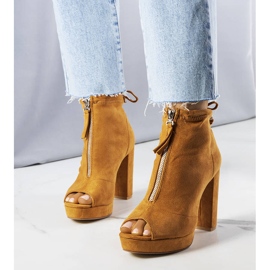 BM Camelowe botki na słupku Payto brązowe 1