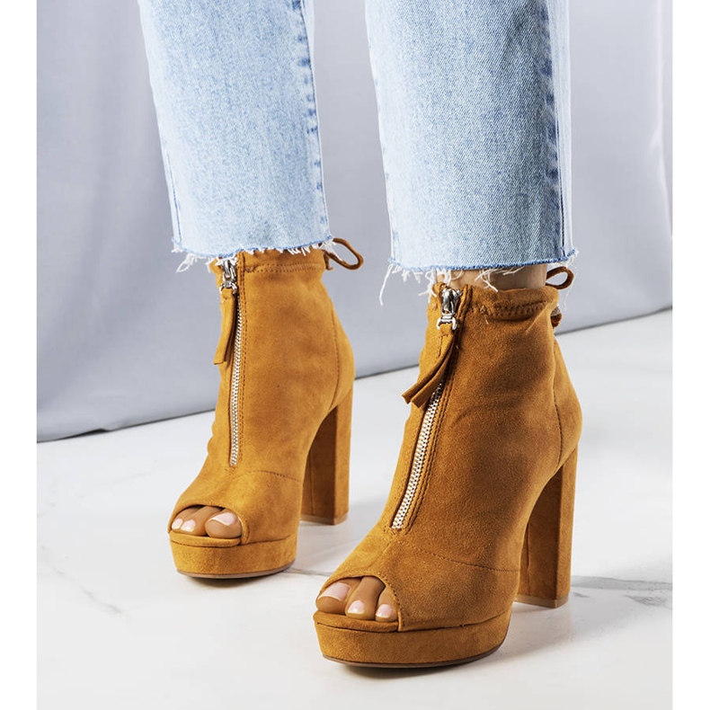 BM Camelowe botki na słupku Payto brązowe 1