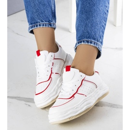 Białe sneakersy z czerwonymi wstawkami Nettie 1