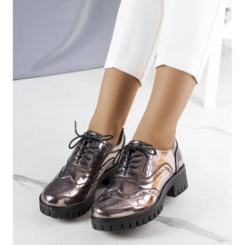 Metaliczne czarne półbuty Myra 1