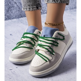 Szare sneakersy z zielonymi sznurówkami Aucoin białe 2